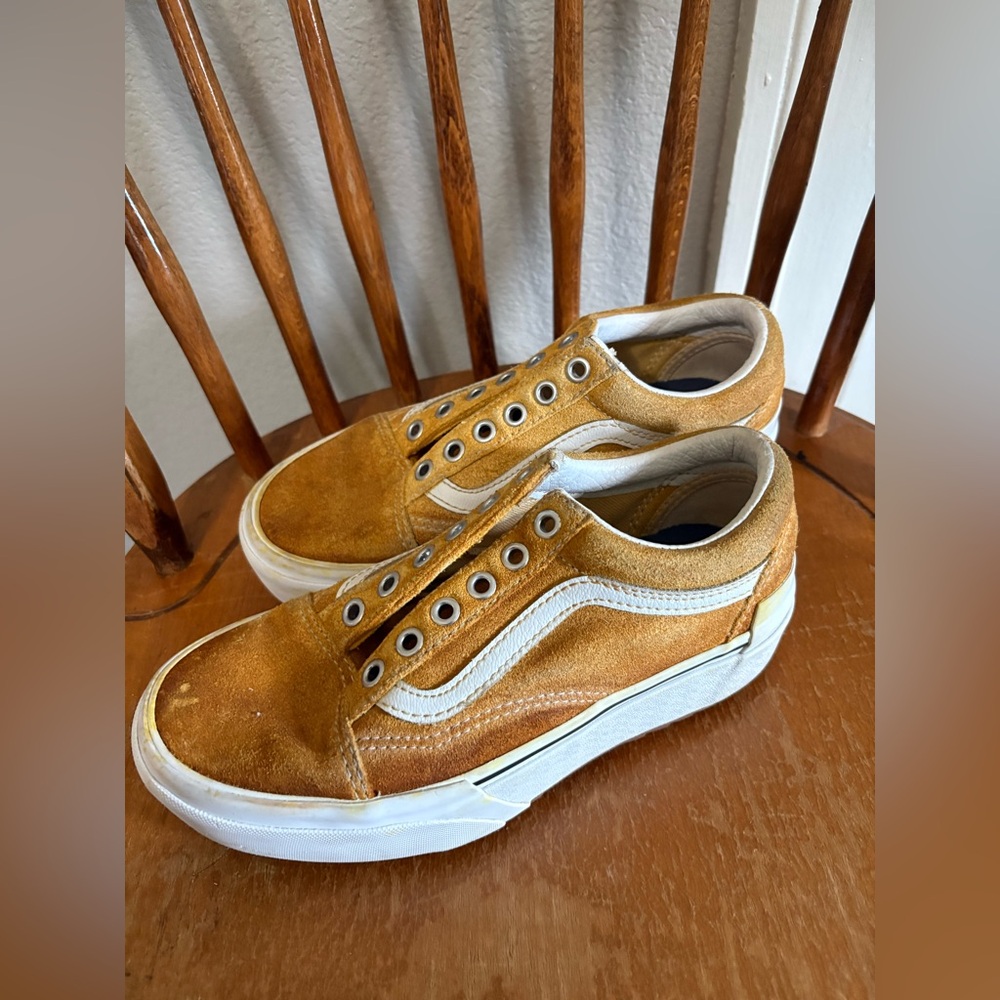Vans US Women’s 5.5 “Golden Yellow Stacked”Suede Old Skool Sneakers